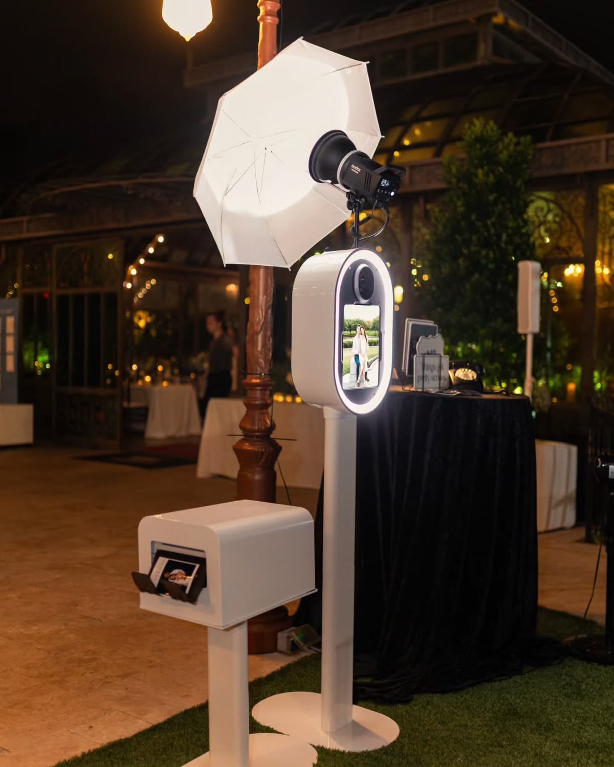 Do It Yourself DSLR Photo Booth